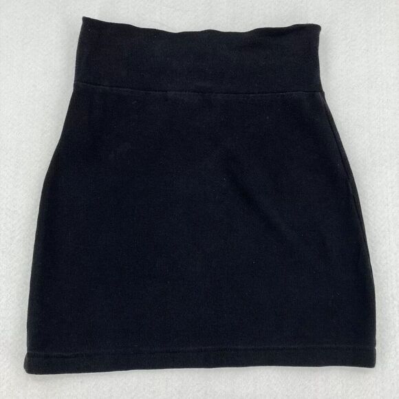 Twenty One Women's Black Mini Skirt Small Petite - Picture 1 of 3